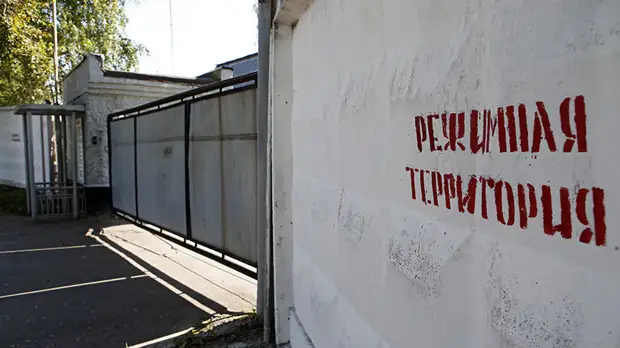 Омбудсмен Омской области выехала в колонию, где произошла массовая драка