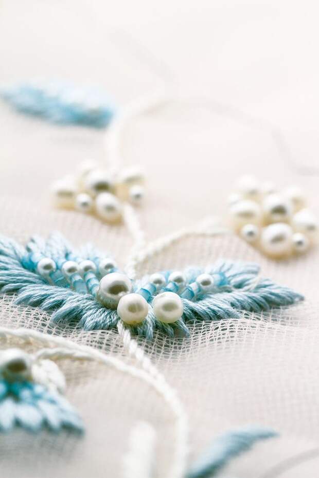 Lesage embroidery: 