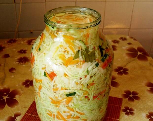 хрустящая капуста на зиму с уксусом
