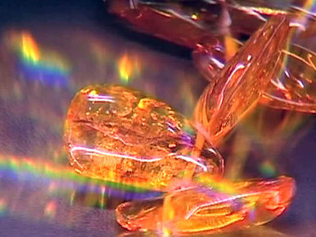 Семейские янтарные бусы старообрядцев. Янтарь окаменевшая древесная смола). Редкий янтарь. Янтарь камень калининград. Электронный янтарный.