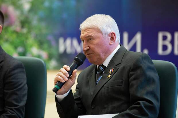 Герой России Юрий Ставицкий посоветовал участникам программы «Герои Крыма» не отходить от их наставников