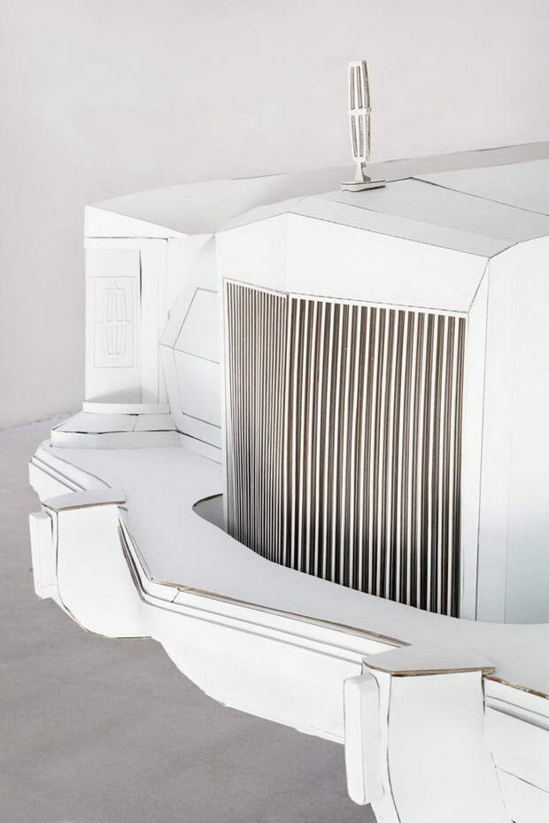 Картонный Lincoln Continental авторства Shannon Goff