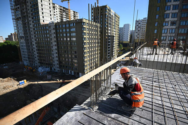Предложение на первичном рынке жилья в России выросло на 15,3% год к году