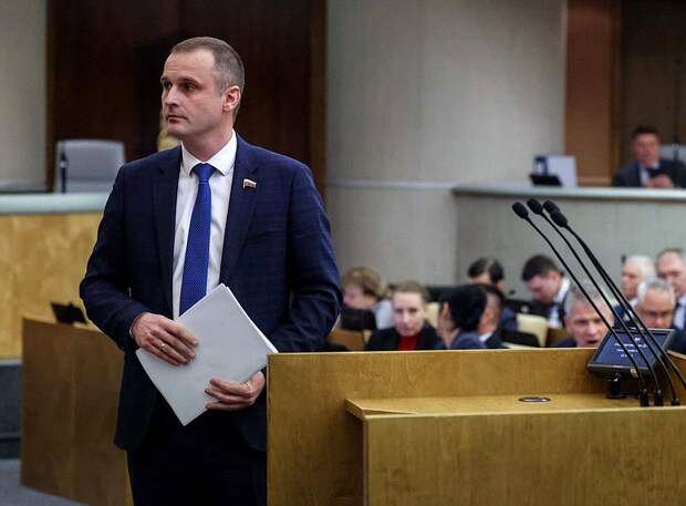 Леонов не исключил введение запрета на продажу безалкогольного пива детям