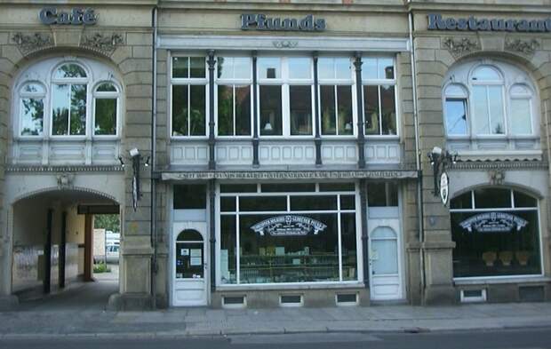 Неоклассическое здание было построено специально для магазина и некоторых производственных цехов (Pfunds Molkerei, Дрезден). | Фото: stockagency.panthermedia.net. Неоклассическое здание было построено специально для магазина и некоторых производственных цехов (Pfunds Molkerei, Дрезден). | Фото: stockagency.panthermedia.net.