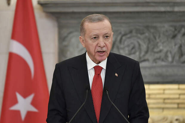 Эрдоган заявил, что может пригласить Путина и Асада в Турцию для переговоров