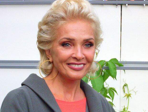 https://ukr.media/static/ba/aimg/3/6/7/367121_1.jpg
