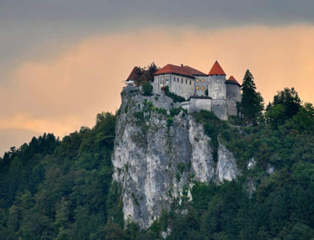 самые крутые замки в мире