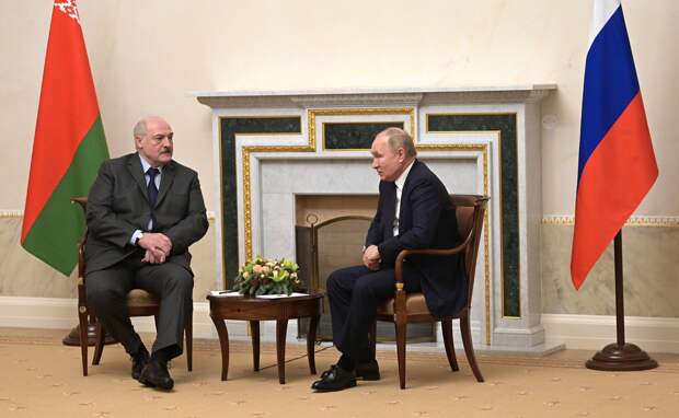 Лукашенко раскрыл суть беседы с Путиным в Москве: К концу года Белоруссия получит свой "Искандер"