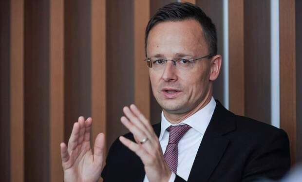 Сийярто заявил о превращении конфликта на Украине в бизнес-модель