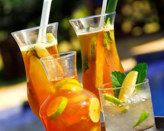 Летние освежающие коктейли и напитки