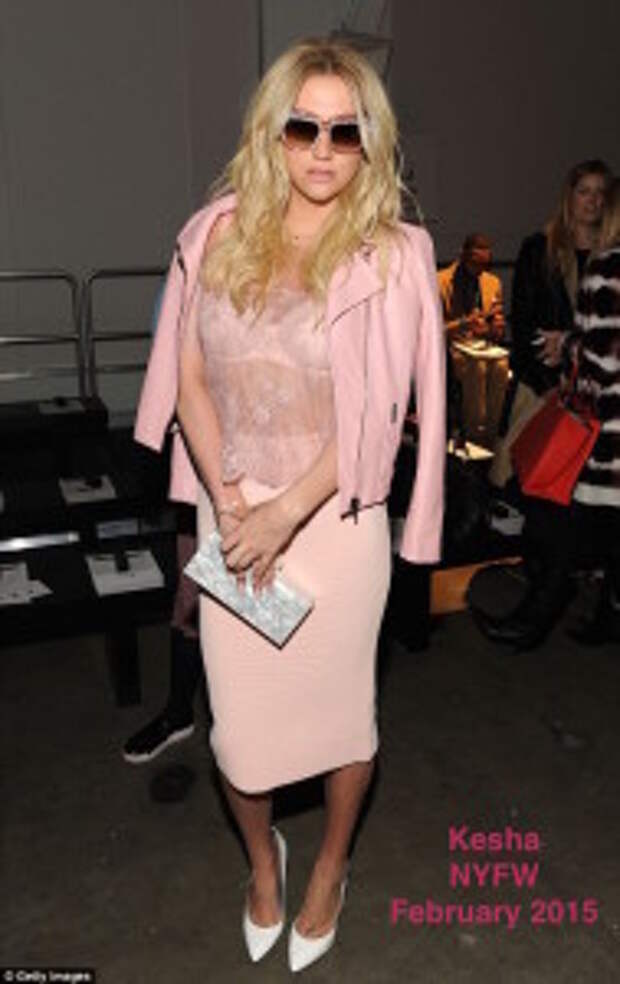 app_images_resizable_55e1a254-ec34-4906-930f-5af2262a0b52_259CA0CF00000578-2951138-Poised_in_powder_pink_Kesha_went_for_a_glam_look_at_the_Timo_Wei-a-29_1423770438617