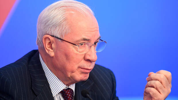 Экс-премьер Украины Азаров: Кравчук был готов отдать Ельцину Крым в 1991 году