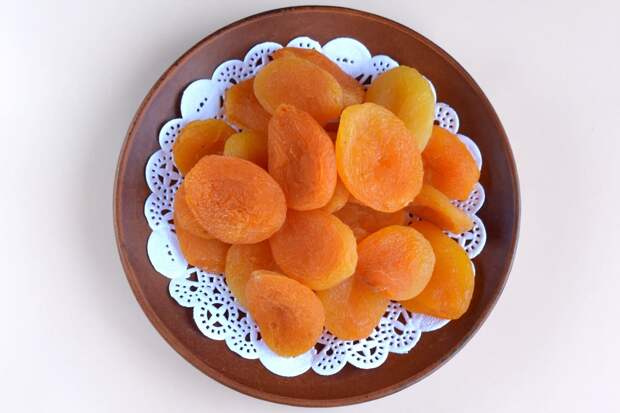 dried-apricots-g315709531_1920