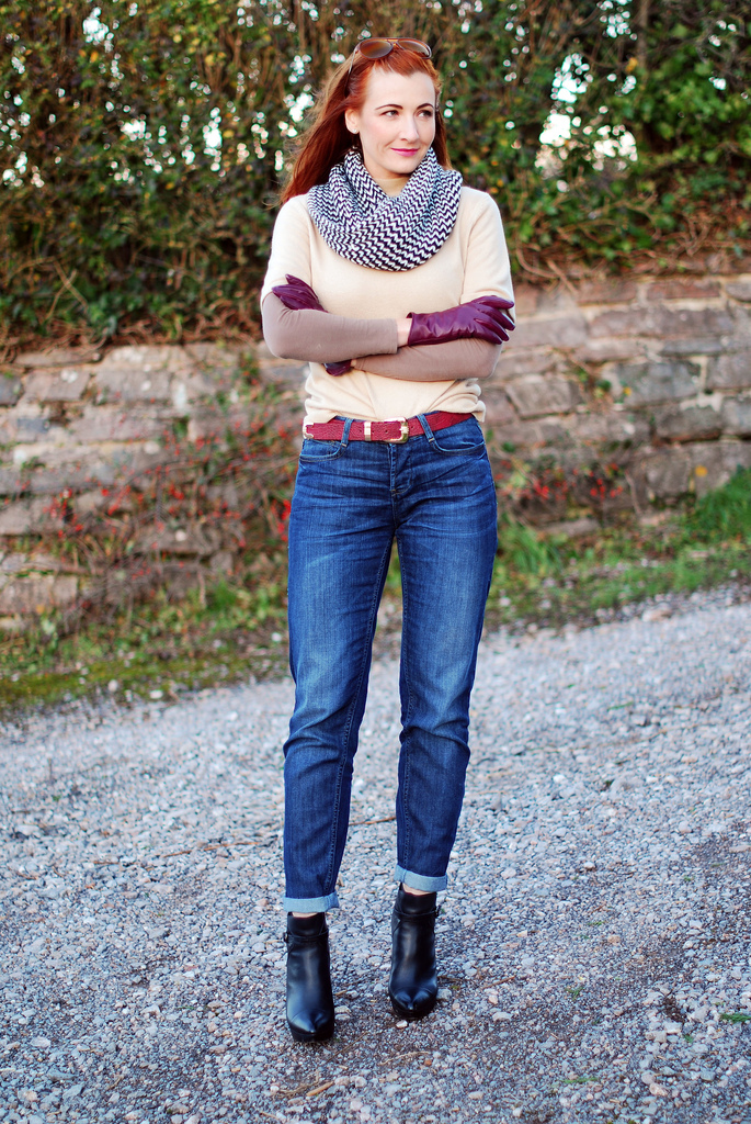 Boyfriend jeans & layers