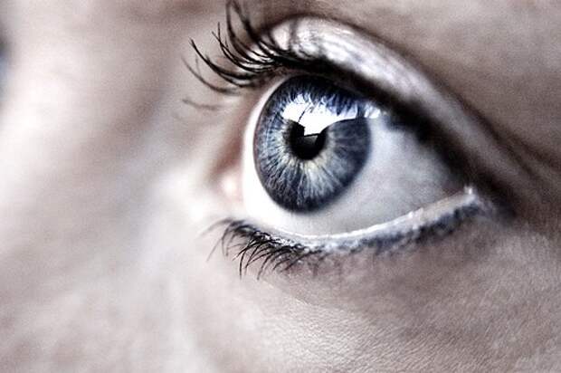 Blue vs. Brown Eyes: What Do Your Eyes Say About You?