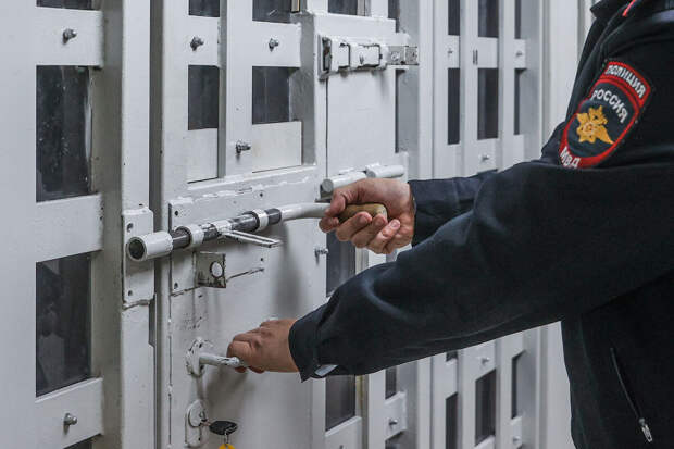 Мужчину обвинили в спонсировании терроризма за перевод 700 рублей знакомому