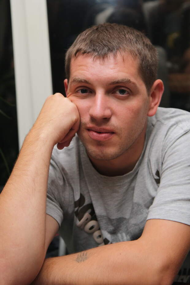 в августе мише купили