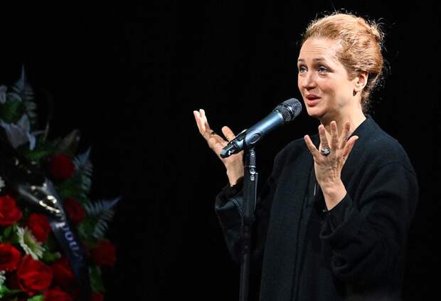 Исакова рассказала о чувстве юмора Веры Алентовой