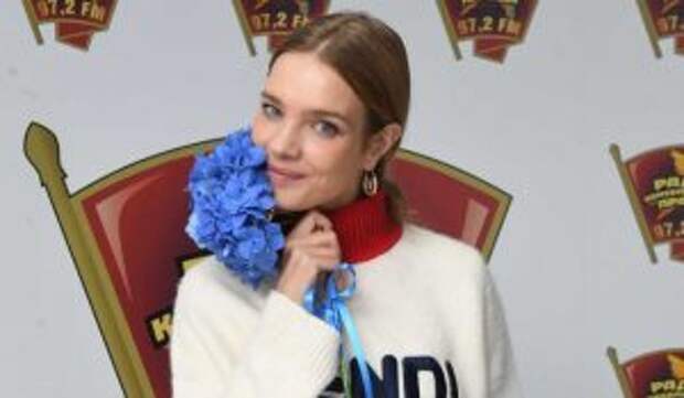 «Роскошная жизнь»: Лобызавшую крест на могиле Водянову отчихвостили за несметное богатство