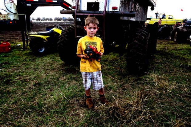 Фестиваль грязи Okeechobee Mudfest (38 фото)