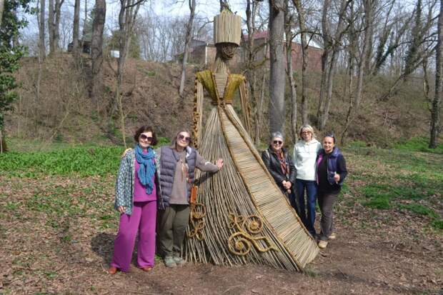 В Майкопском районе прошла арт-резиденция для ландшафтных скульпторов и мастеров арт-объектов