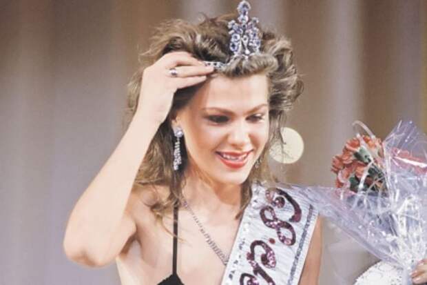 Победительница конкурса красоты *Мисс СССР-1989* Юлия Суханова | Фото: startface.net