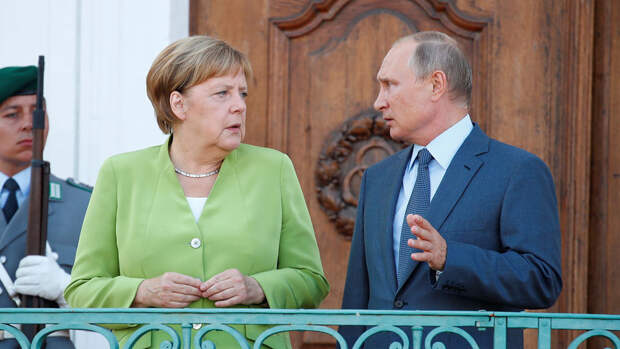 Welt: Путин обрушился на Меркель