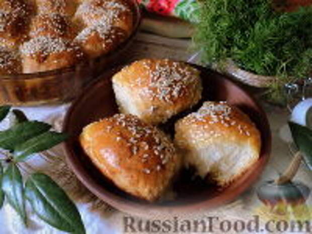 Фото к рецепту: Пирожки в духовке (с картофелем и печенью)