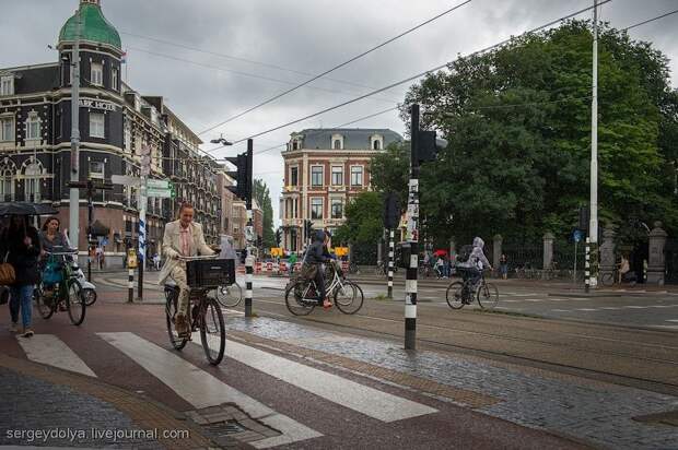 amsterdam-bicycles-10[2]