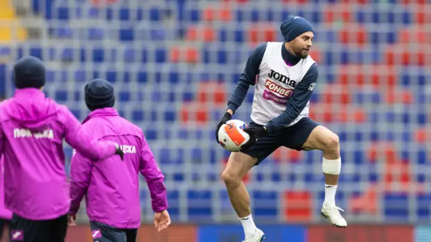 Защитник ЦСКА Щенников приступил к тренировкам в общей группе