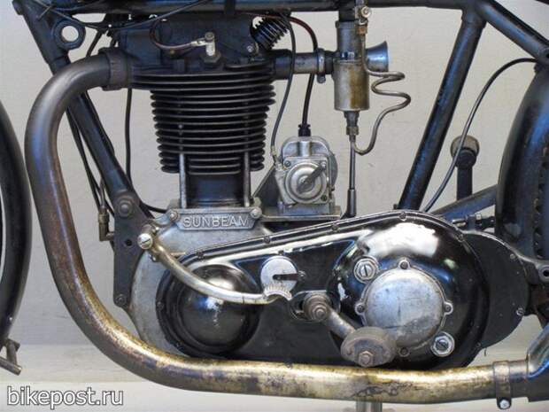 Ретро мотоцикл Sunbeams Model 9 (1932)