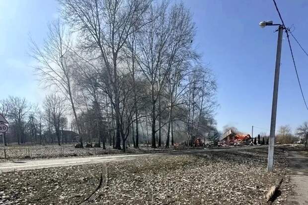 Разрушенный ударом ВСУ соцобъект в Смородино сняли на фото