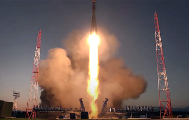 С космодрома Плесецк на орбиту запущен военный спутник