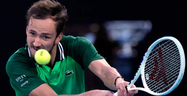 Теннисист Медведев проиграл де Минауру в 1/8 финала и вылетел с «Ролан Гаррос»