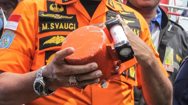 Представители Boeing прибыли в Индонезию для расшифровки чёрных ящиков