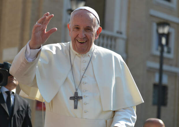 Папа Римский призвал молодежь отказаться от телефонов