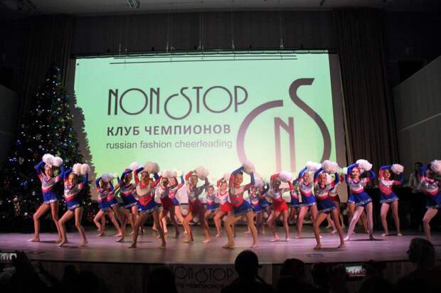 Клуб черлидинга «Нон-Стоп». Фото: открытый источник