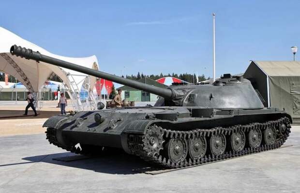 Опыта у СССР в таких танках и САУ не было. |Фото: yandex.ru.
