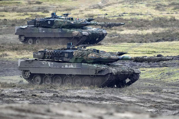 Pais: Испания готовит Украине пакет помощи, включающий 19 танков Leopard 2 A4