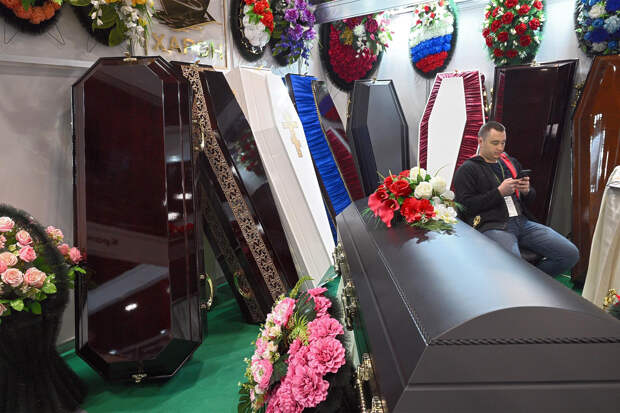 Россиянам назвали главную причину резкого подорожания похоронных услуг