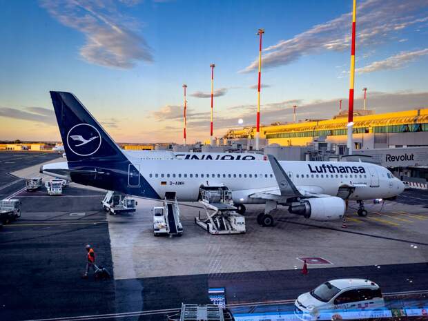 Четыре аэропорта в Италии начали экономить авиакеросин