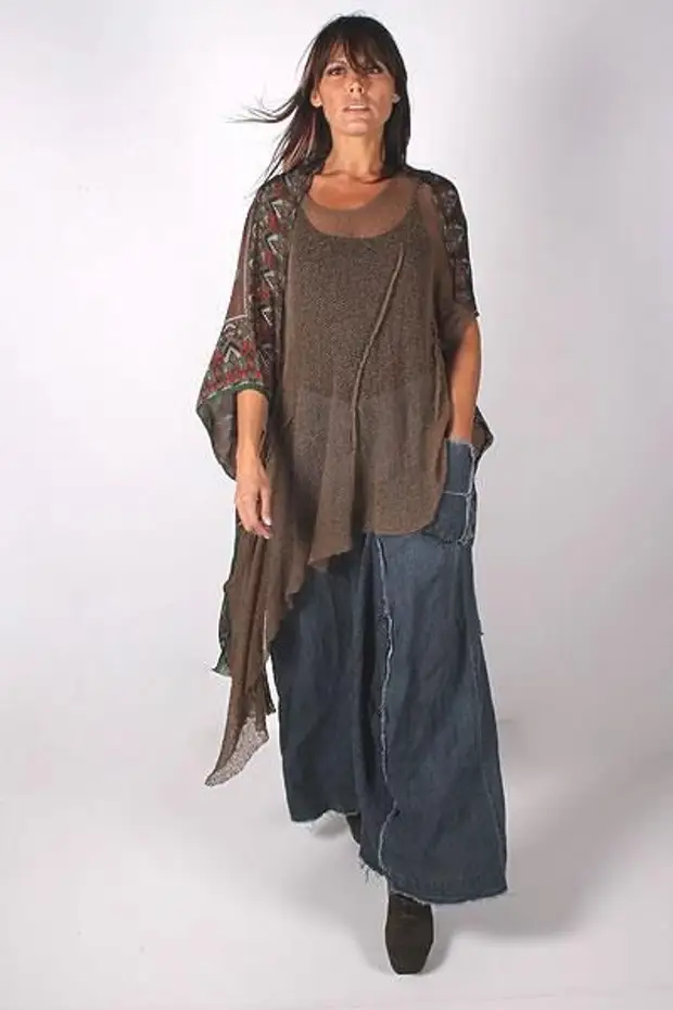 Длинное трикотажное платье. Бохо трикотаж. Трикотажное платье бохо. Одежда в стиле пэчворк. Платье бохо для полных.