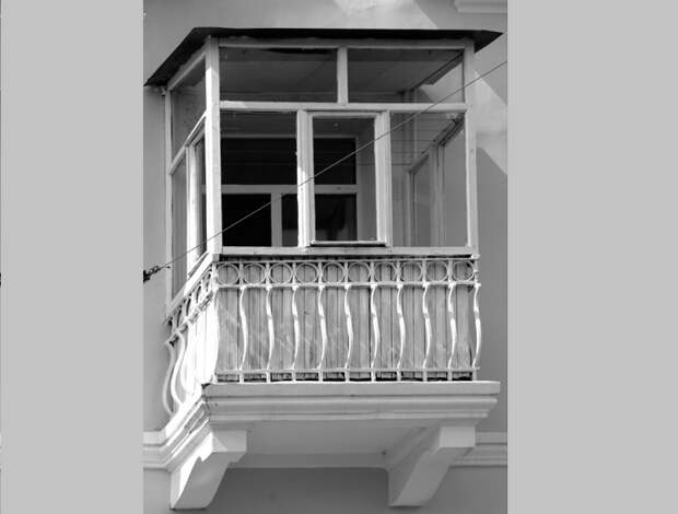 Под Смоленском на балконе мать нашла тело сына со следами насильственной смерти