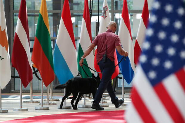 Стало известно о новом кризисе в отношениях США и ЕС