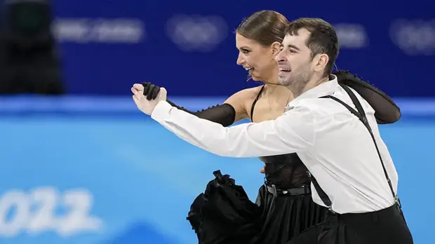 Украинский фигурист дал интервью на русском языке и заявил, что они свободные люди