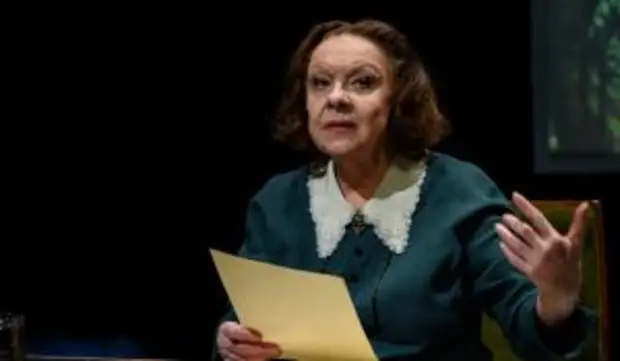 Потрясение: Наталья Тенякова прочла интимную переписку Иосифа Сталина с дочерью