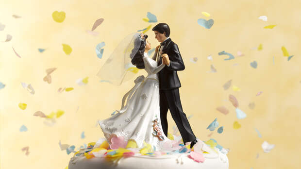 Юрист Жорин: за использование музыки на свадьбе нужно платить её авторам