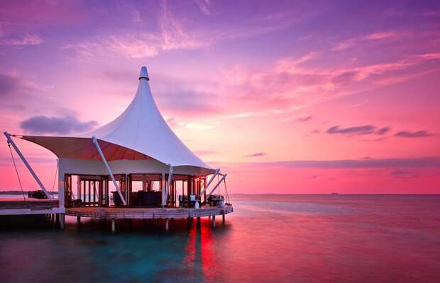 Subsix - подводный клуб-ресторан на Мальдивах