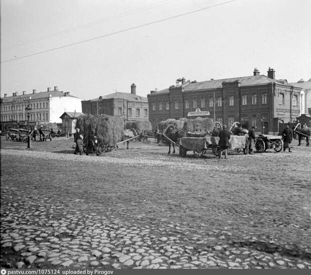 Торговля на Смоленской-Сенной площади, 1913.